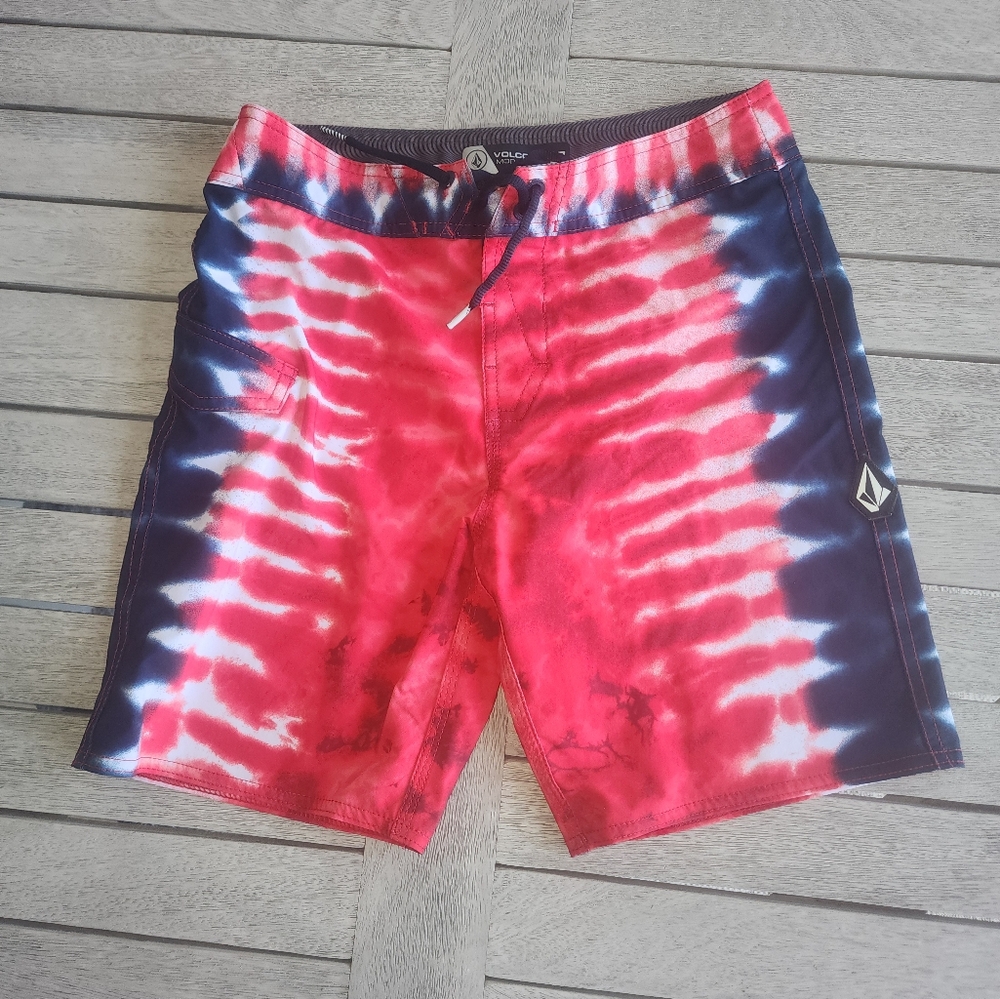 Volcom | Mod-Tech Red, White And Blue Shorts | SZ 27